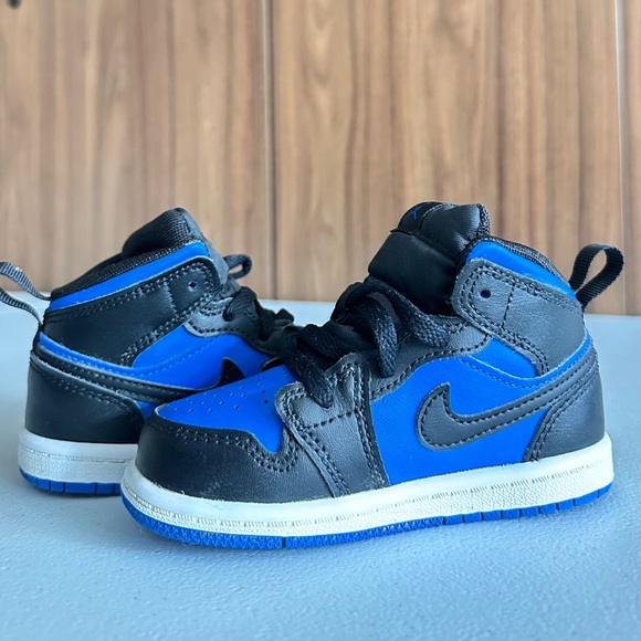 Jordan 1 Mid ‘Royal Blue’ toddler size 7C - Picture 10 of 15